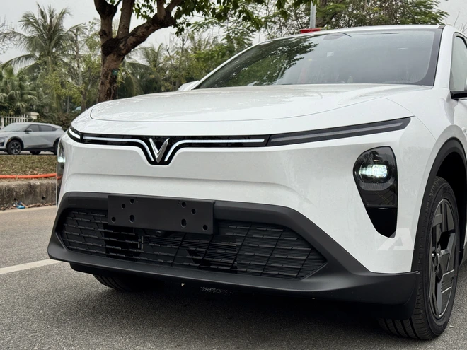 VF MPV 7 - Ảnh 3