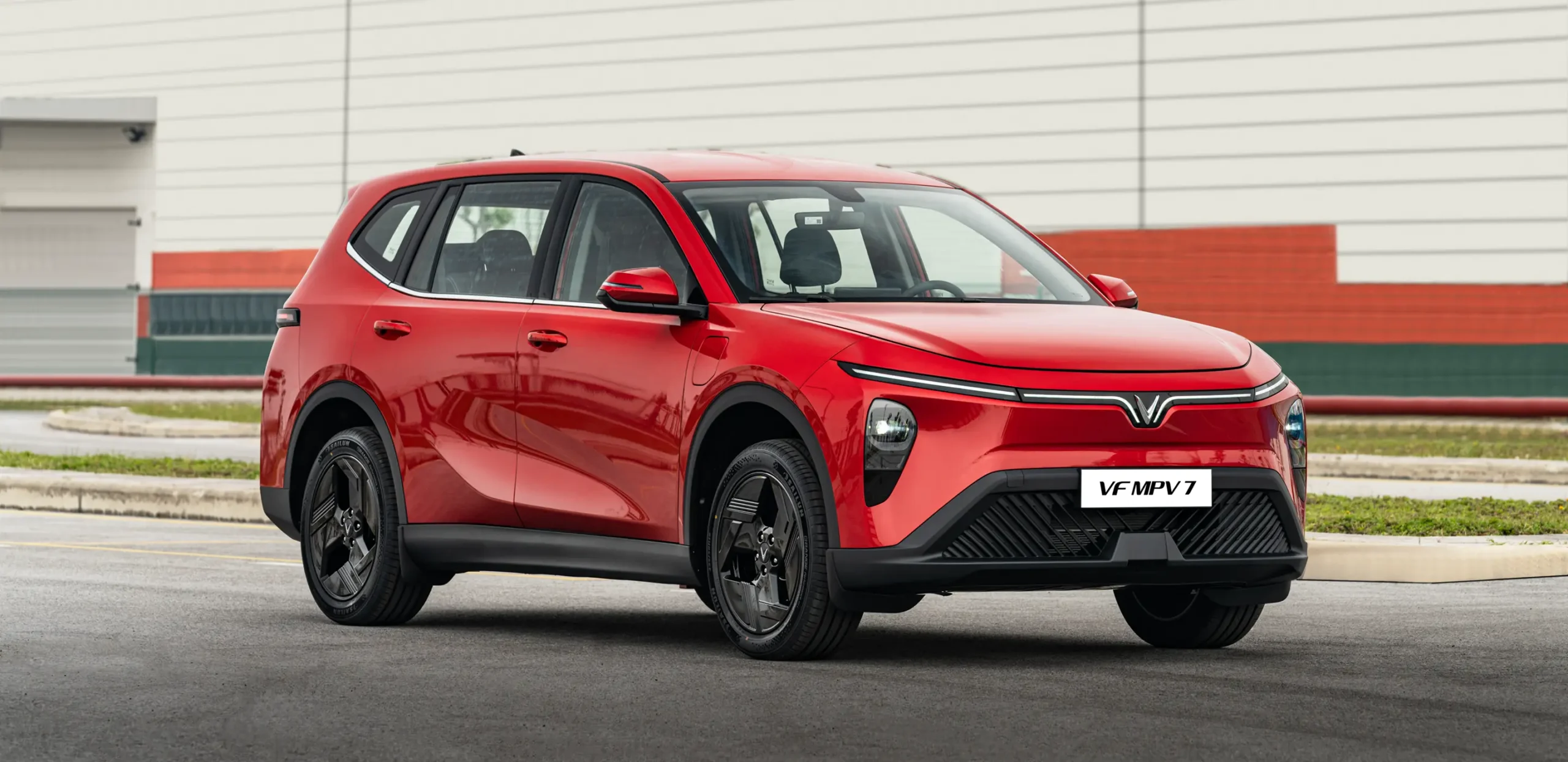 VinFast VF MPV7 – MPV điện 7 chỗ đa dụng